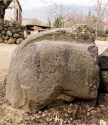 Kaidenin Zincirli k�y�nde bulunan bir fragman� - artofwayfaring.com, 2019